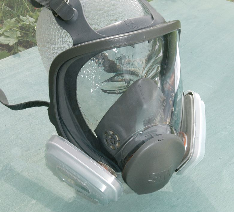 3M Atemschutz-Vollmasken-Set 6800 (inkl. 5 Paar P2 Filter trapezförmig)