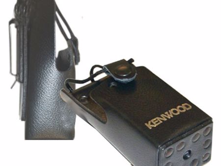 Ledertragtasche mit Metallclip zu Kenwood Funkgerät 